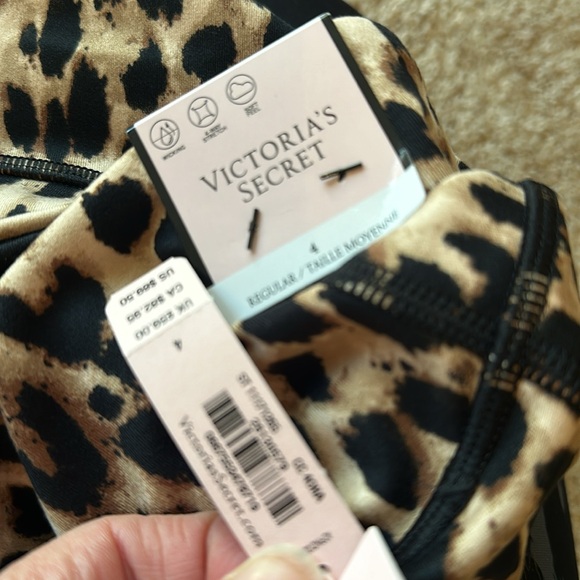Leopard Victoria’s secret sz 4 leggings NWT - Picture 5 of 5